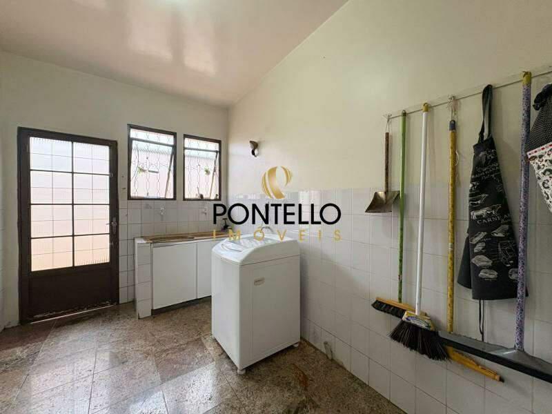 Casa, Dona Clara, 3 Quartos, 4 Vagas, 1 Suíte