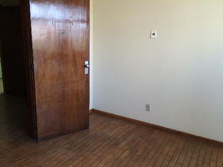 Sala, Centro, 1 Quarto, 0 Vaga