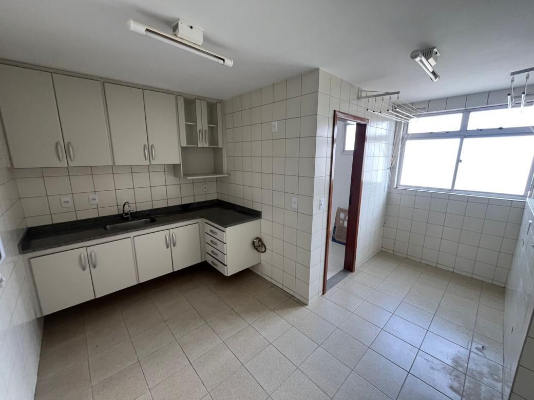 Apartamento, Funcionários, 3 Quartos, 2 Vagas, 1 Suíte
