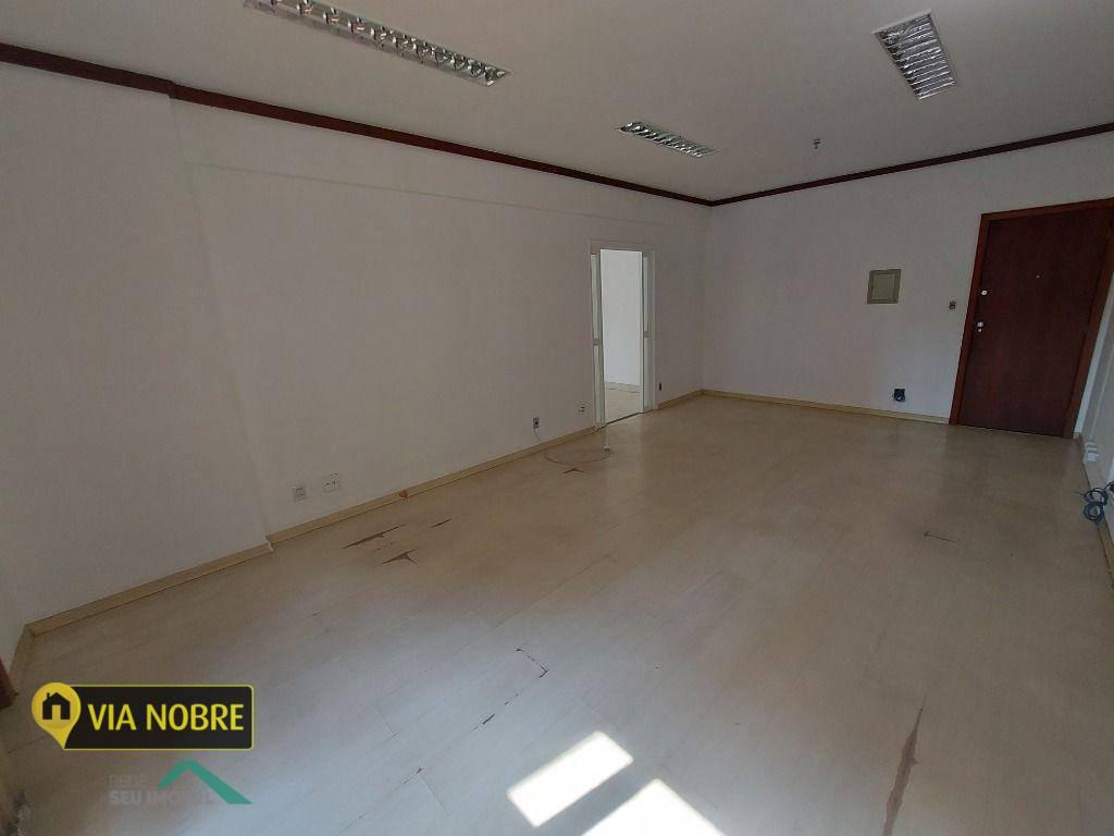 Sala, Lourdes