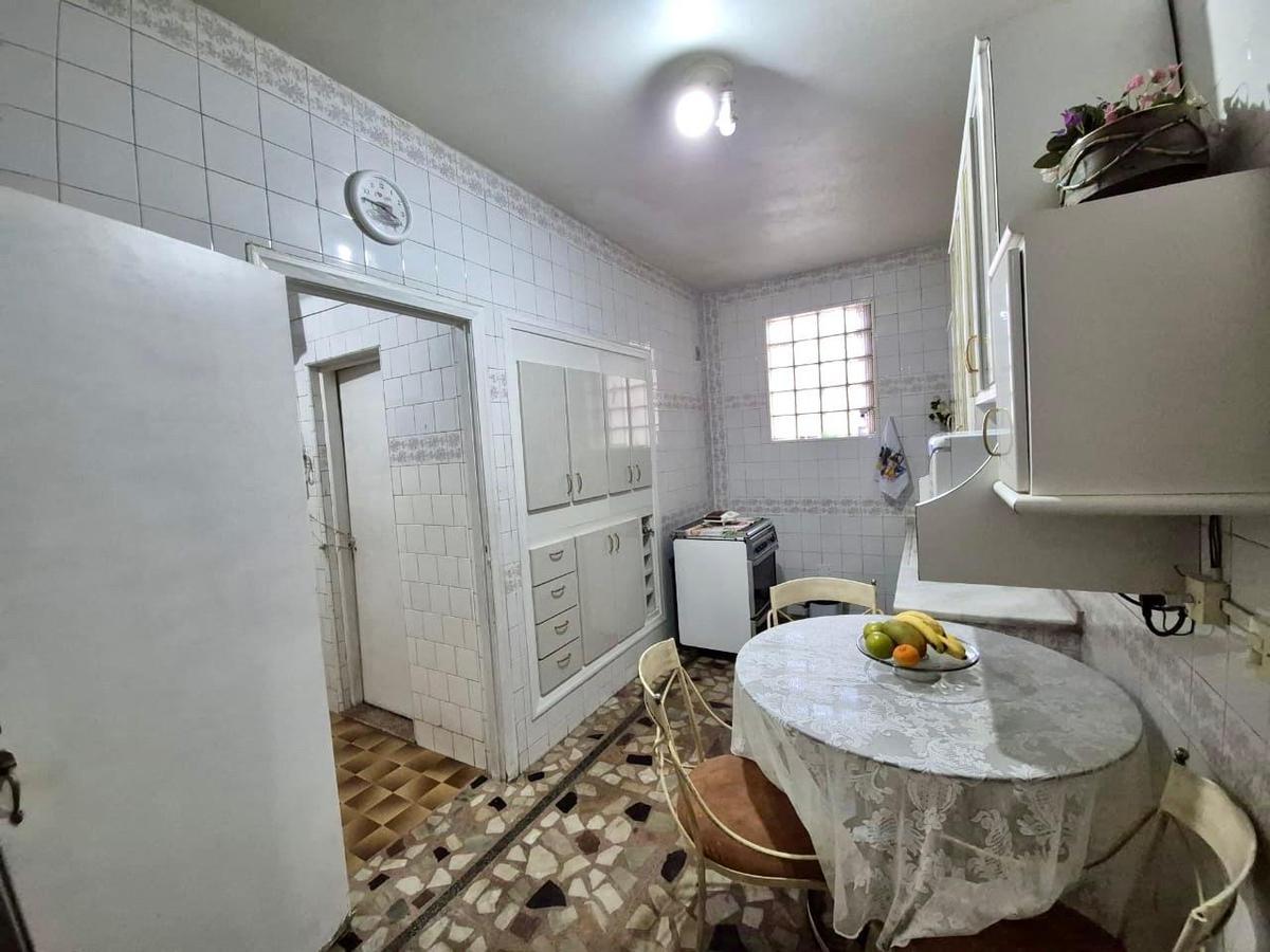 Apartamento, Centro, 4 Quartos, 0 Vaga, 1 Suíte