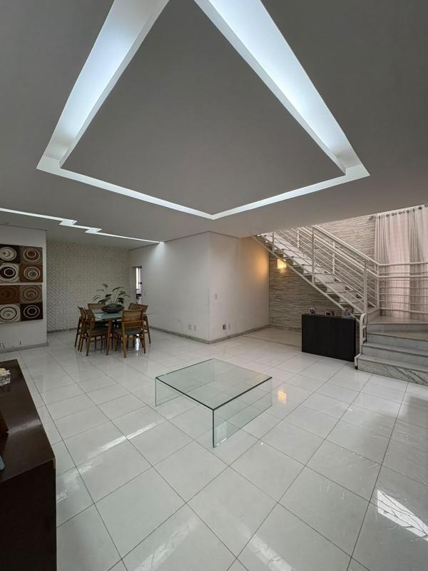 Casa, Jardim Riacho das Pedras, 4 Quartos, 3 Vagas, 4 Suítes
