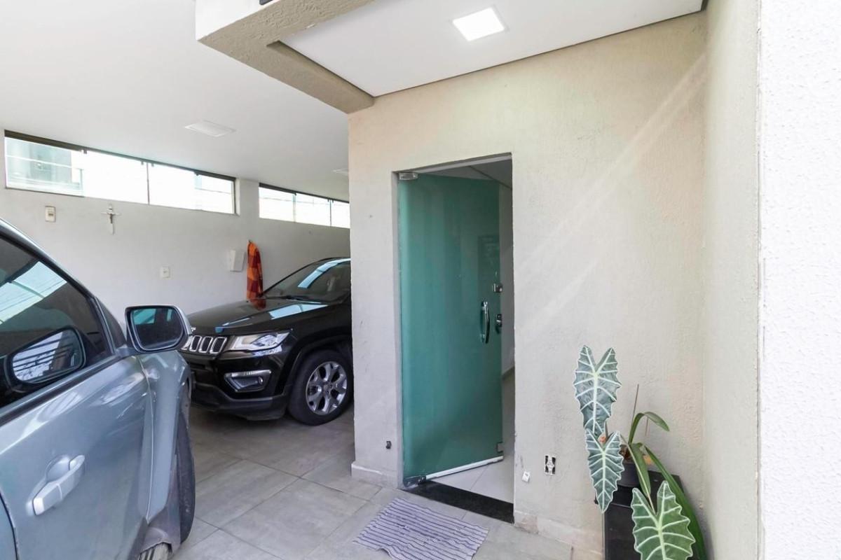 Casa, Santa Terezinha, 4 Quartos, 4 Vagas, 1 Suíte