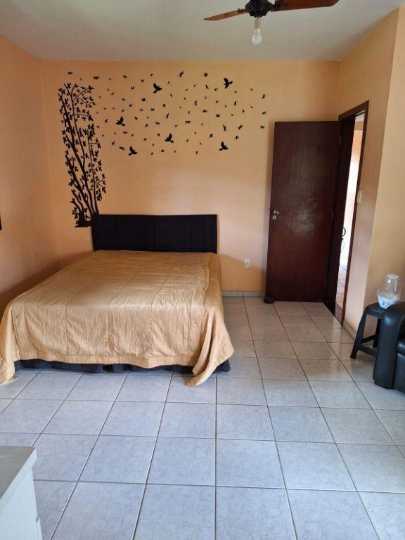 Casa, Siderúrgica, 3 Quartos, 0 Vaga