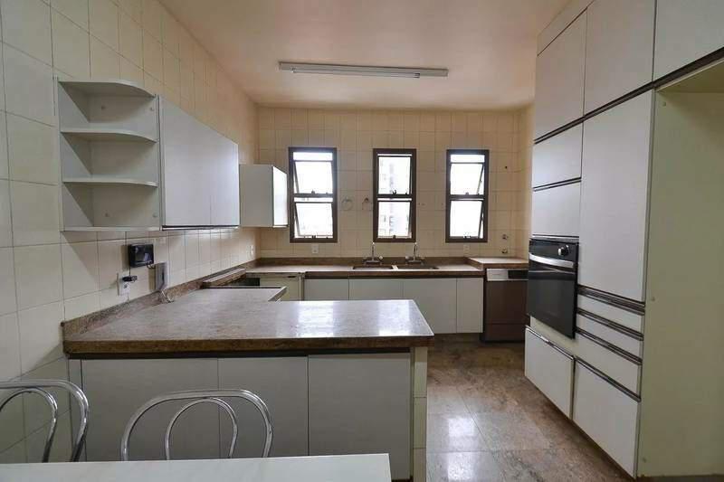 Apartamento, Funcionários, 4 Quartos, 3 Vagas, 2 Suítes