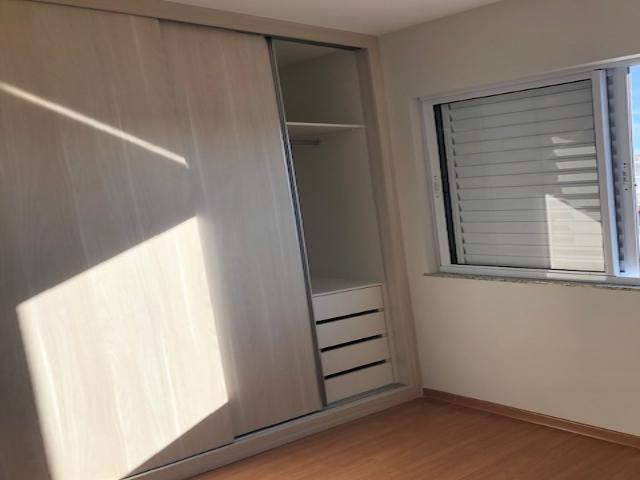 Apartamento, Sagrada Família, 2 Quartos, 2 Vagas, 1 Suíte