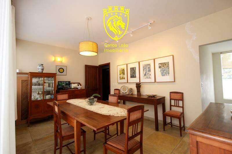 Casa, Serra, 4 Quartos, 5 Vagas, 1 Suíte