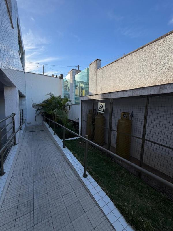 Apartamento, Tirol (barreiro), 3 Quartos, 2 Vagas, 1 Suíte