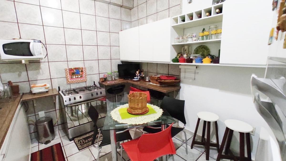 Casa, Conjunto Lagoa, 4 Quartos, 2 Vagas, 1 Suíte