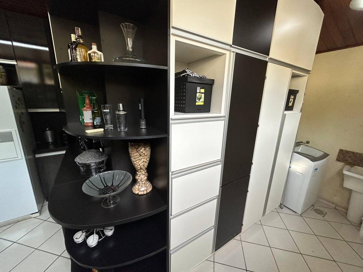 Casa, Centro, 3 Quartos, 3 Vagas, 1 Suíte