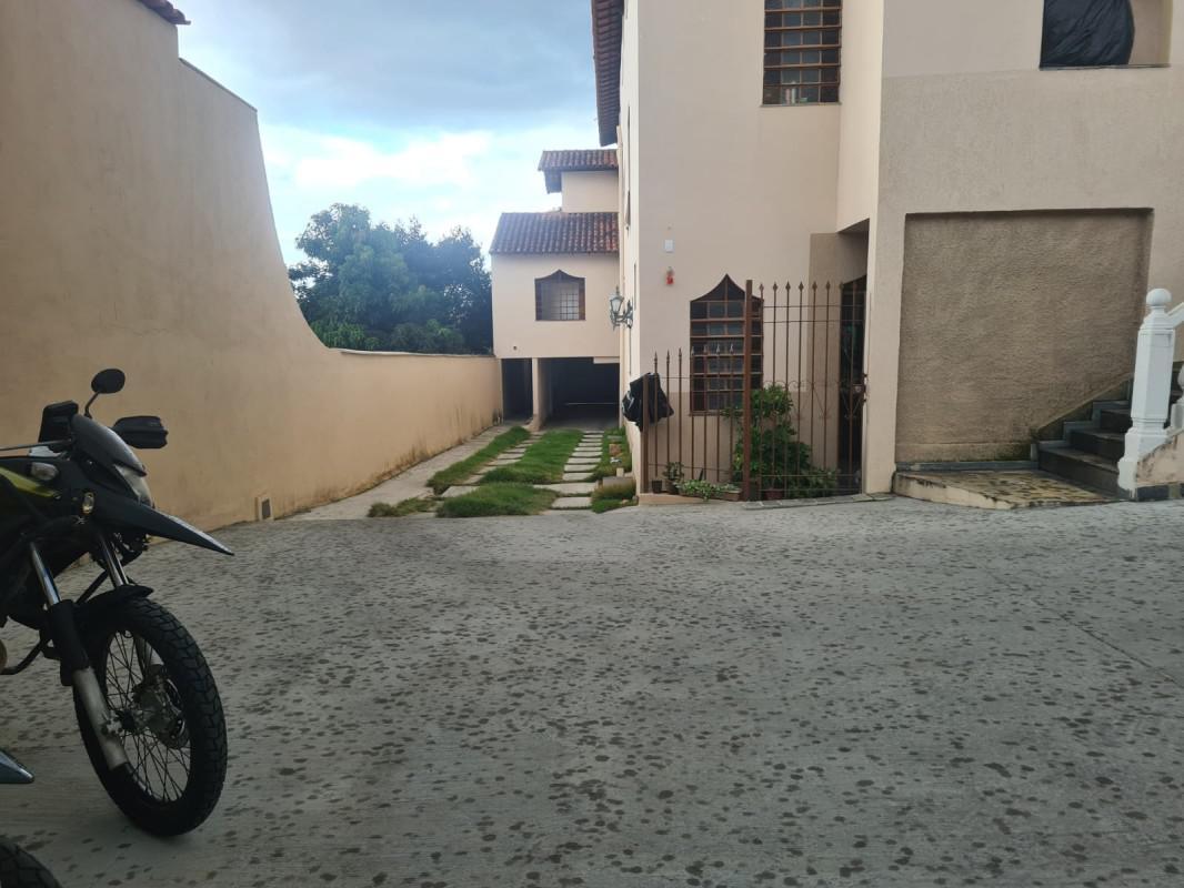 Casa, Santa Branca, 2 Quartos, 1 Vaga, 1 Suíte