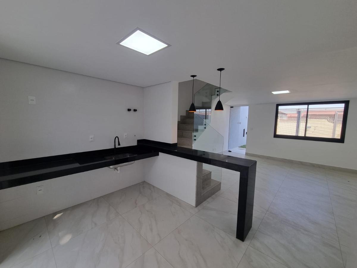 Casa, Planalto, 3 Quartos, 1 Vaga, 1 Suíte