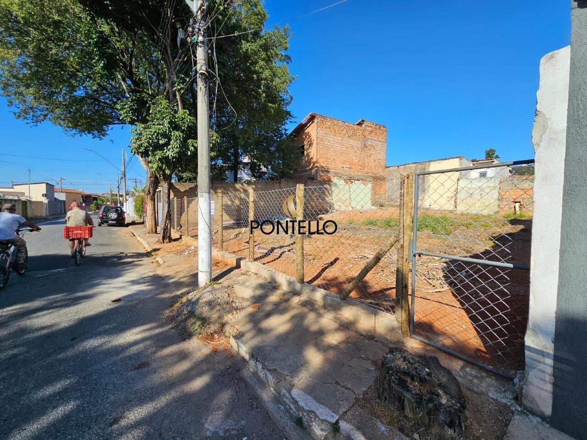 Lote, Nossa Senhora das Graças, 0 Quarto, 0 Vaga