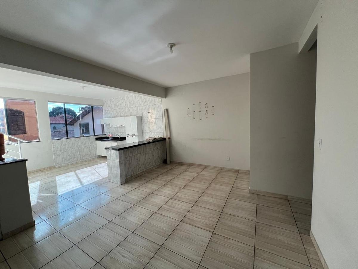 Casa, Serrano, 3 Quartos, 5 Vagas, 1 Suíte