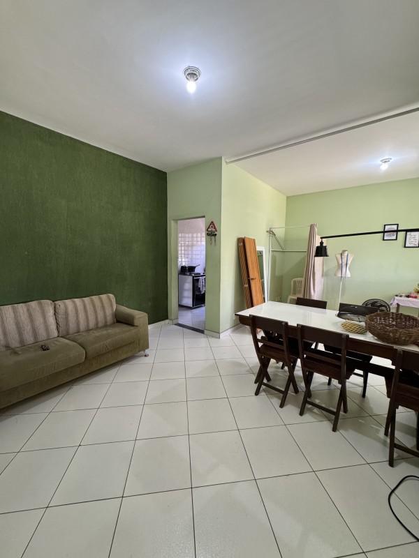 Casa, Brasiléia, 2 Quartos, 10 Vagas