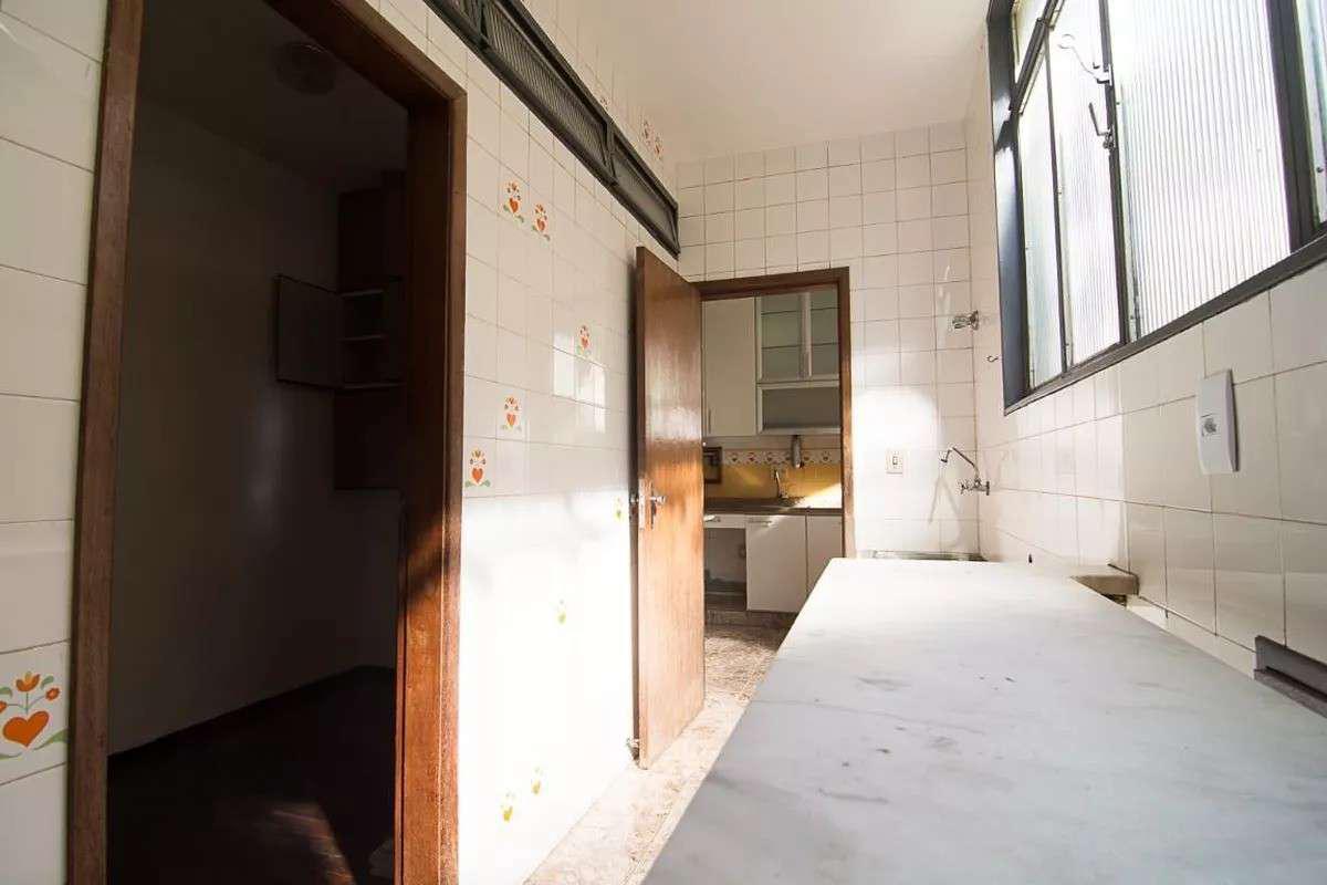 Apartamento, Sion, 4 Quartos, 2 Vagas, 1 Suíte