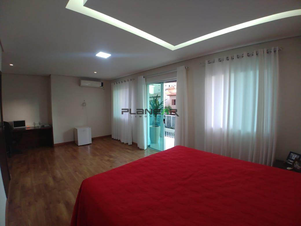 Casa, Jardim Riacho das Pedras, 3 Quartos, 4 Vagas, 3 Suítes