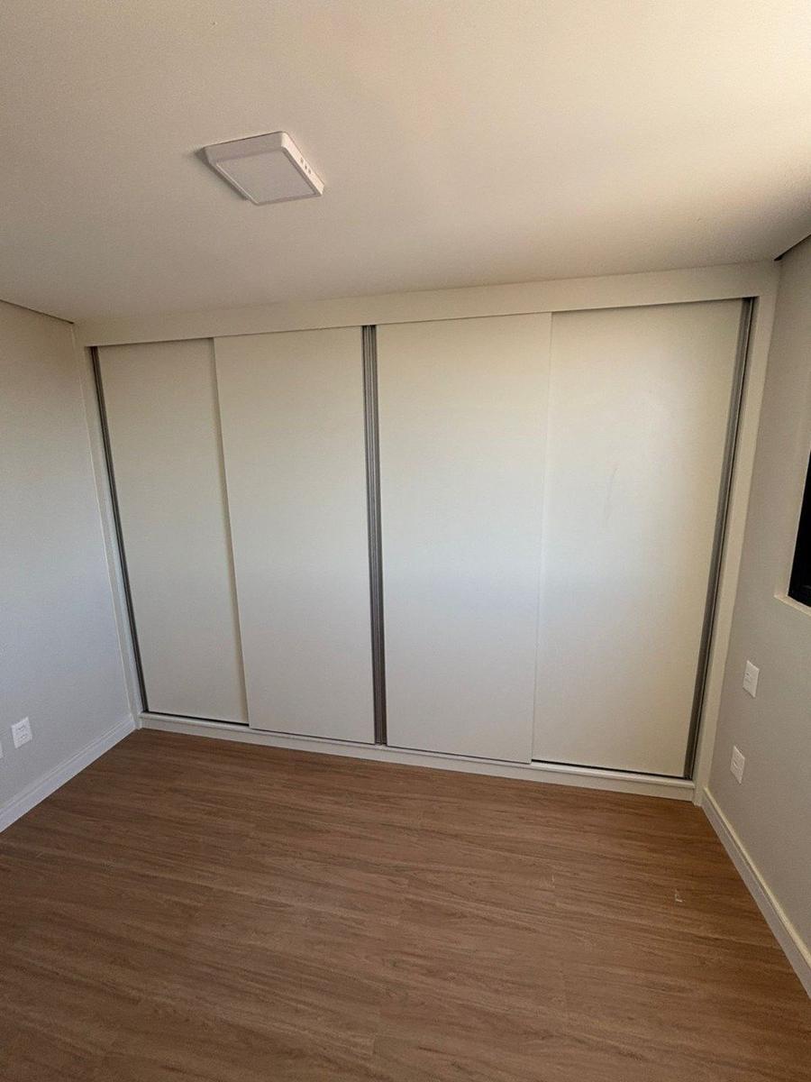 Apartamento, Sagrada Família, 1 Quarto, 1 Vaga