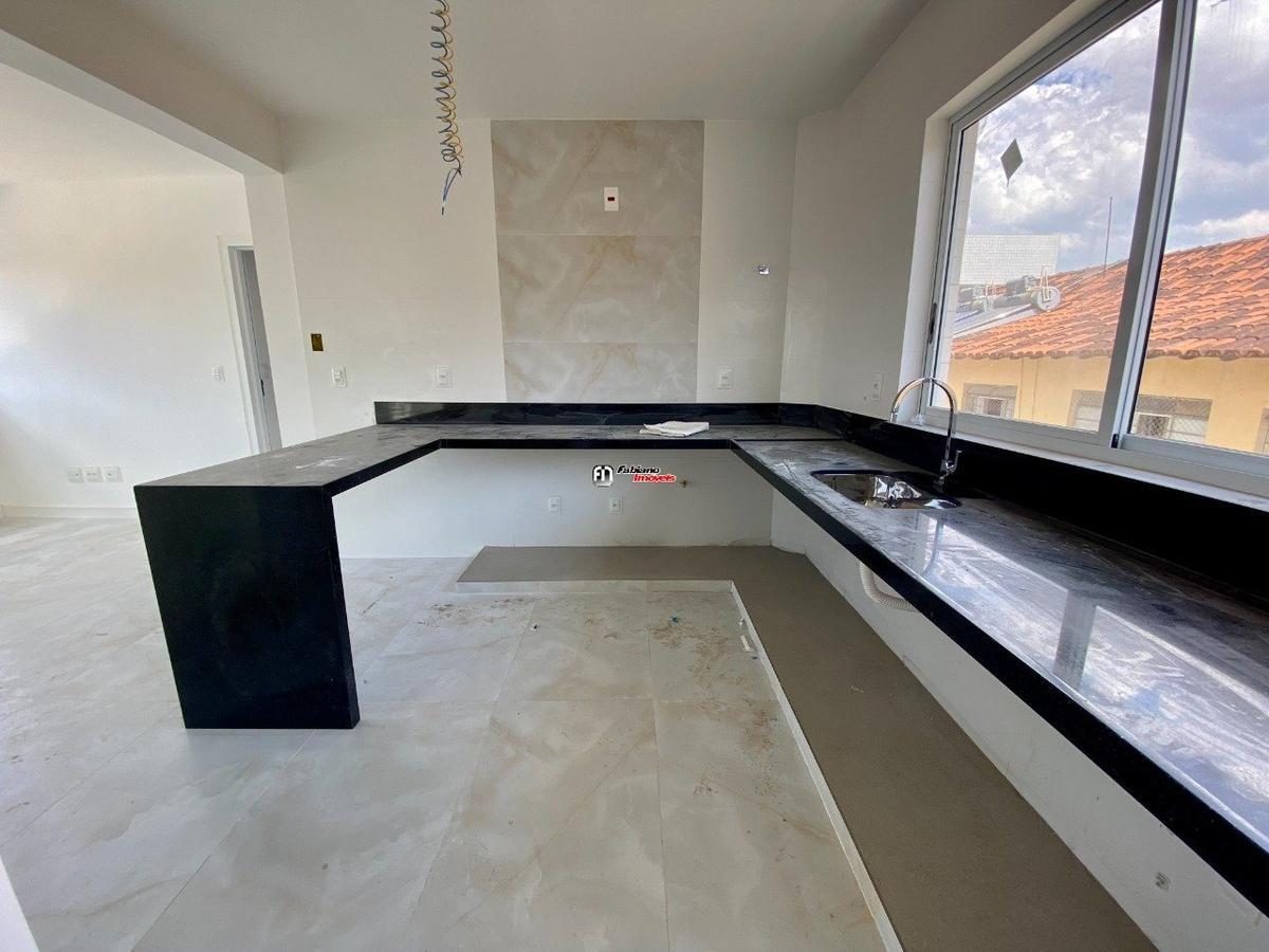 Apartamento, Jaraguá, 4 Quartos, 4 Vagas, 2 Suítes