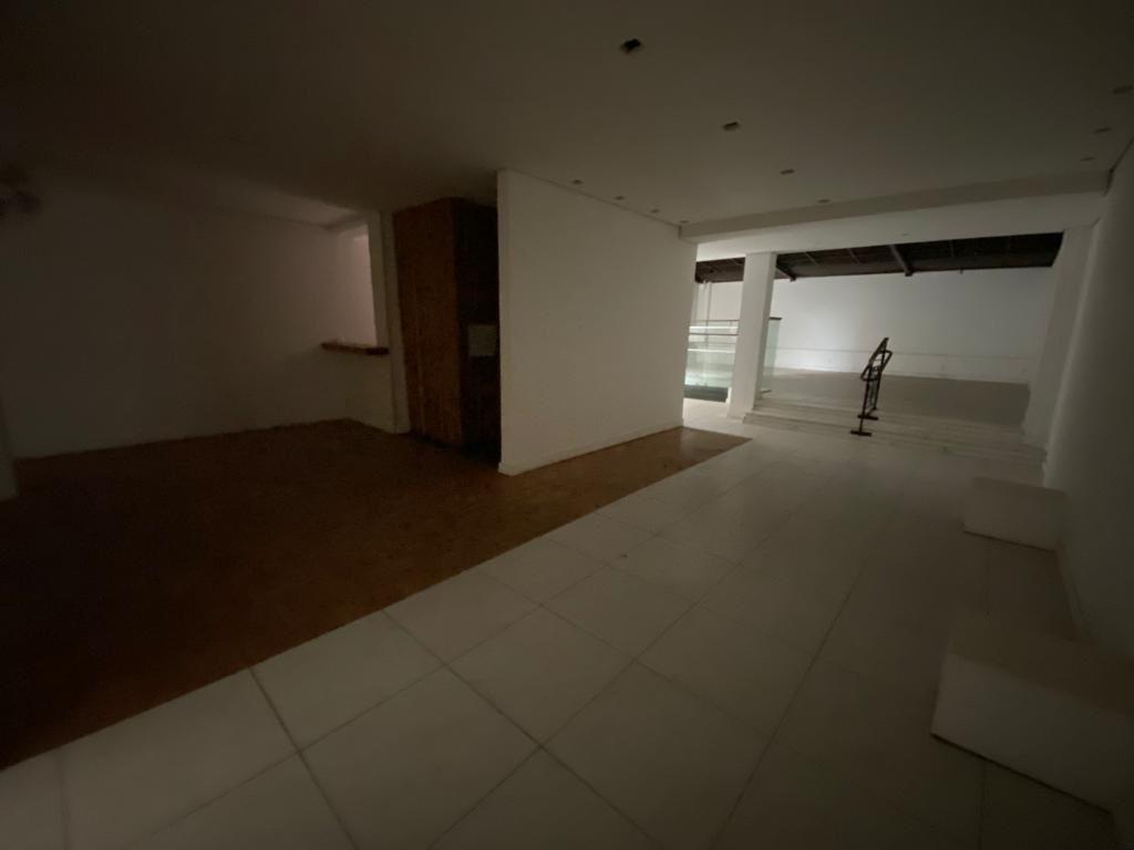 Casa Comercial, Lourdes, 3 Quartos, 0 Vaga