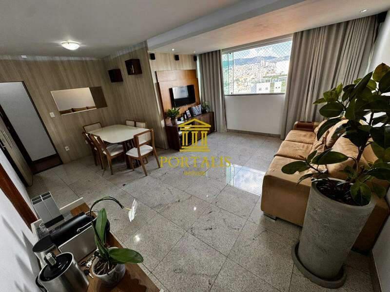 Apartamento, Sagrada Família, 3 Quartos, 2 Vagas, 1 Suíte