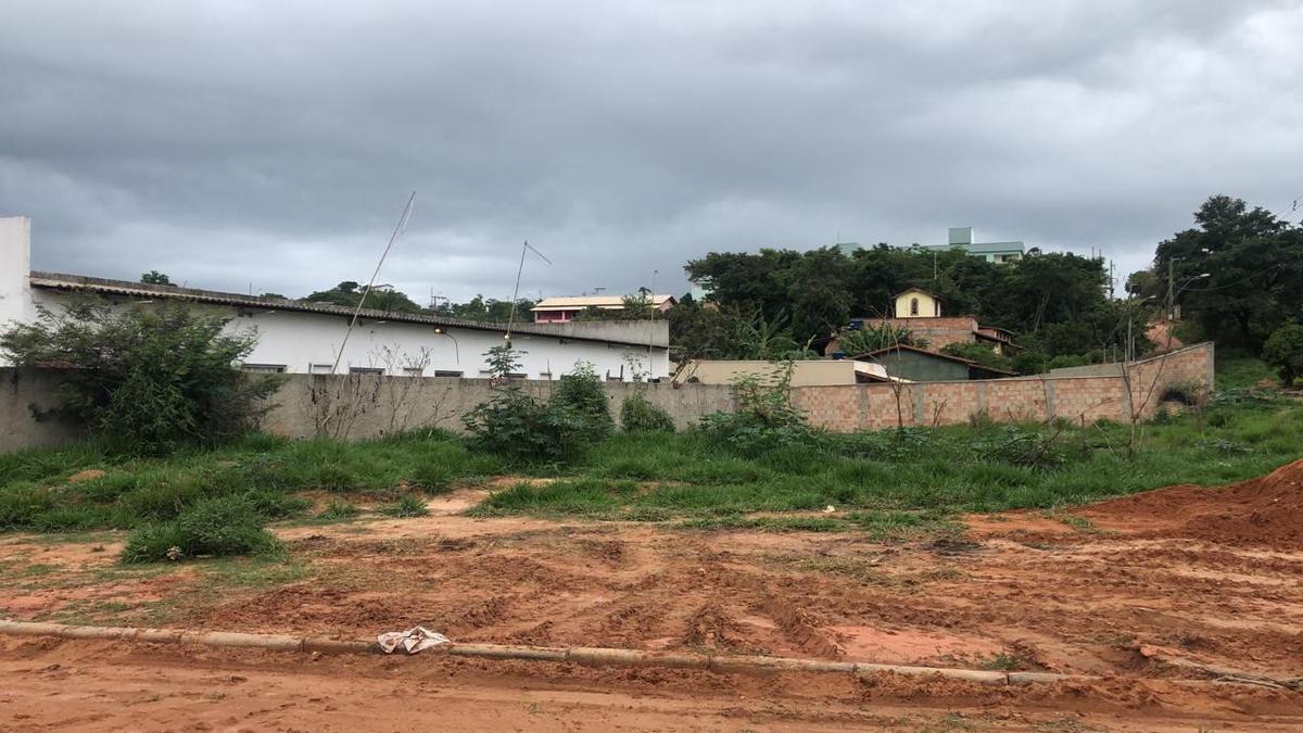 Lote, Tijuco, 0 Quarto, 0 Vaga