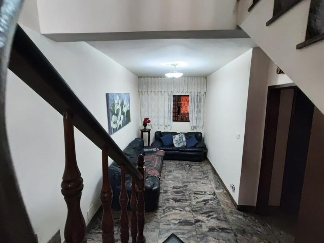 Casa, Conjunto Califórnia, 3 Quartos, 3 Vagas, 2 Suítes