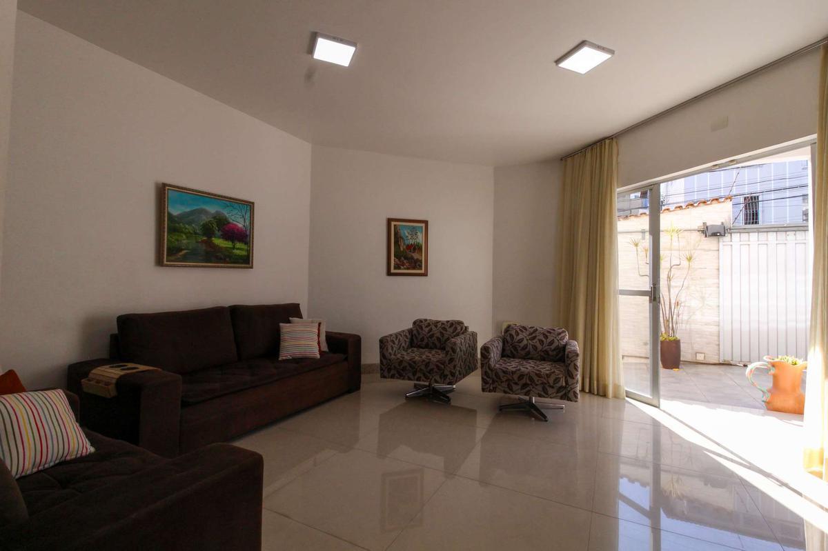 Casa, Dona Clara, 3 Quartos, 4 Vagas, 1 Suíte