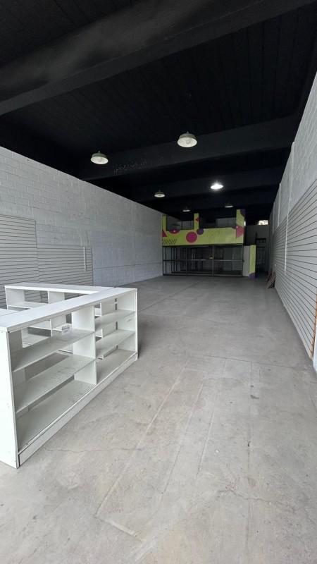 Galpão, Jardim Laguna, 0 Quarto, 3 Vagas