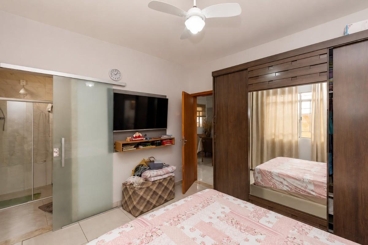 Casa, Cinquentenário, 3 Quartos, 2 Vagas, 1 Suíte