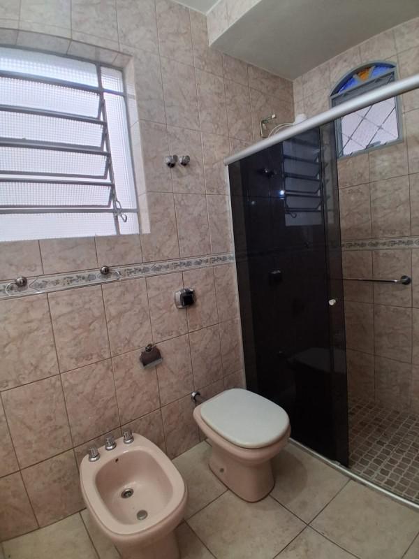 Casa, Cachoeirinha, 3 Quartos, 4 Vagas, 1 Suíte