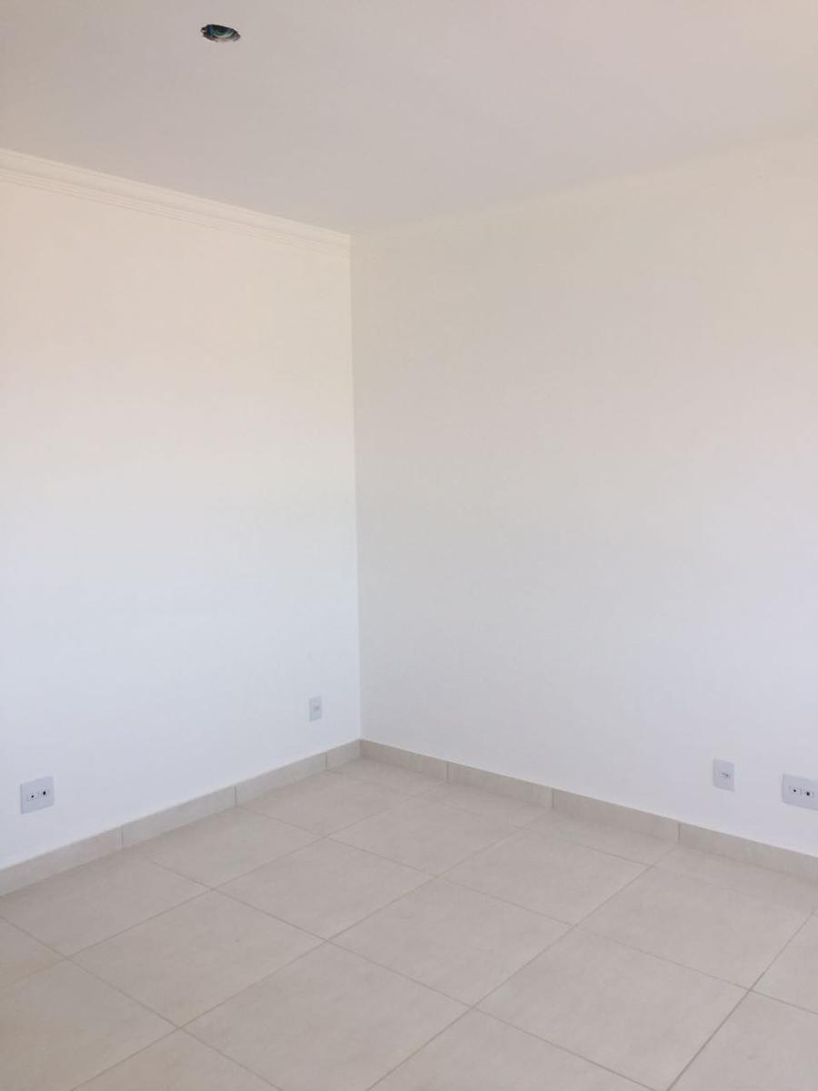 Apartamento, Nacional, 2 Quartos, 1 Vaga, 0 Suíte