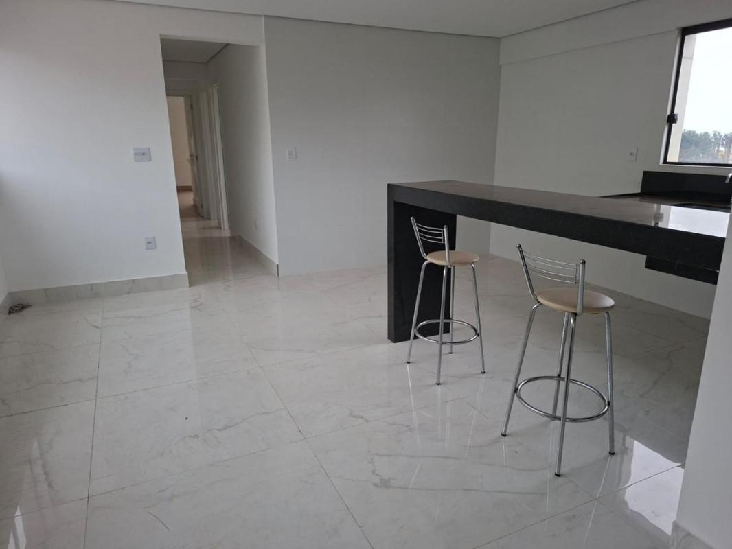 Apartamento, Barreiro, 3 Quartos, 2 Vagas, 1 Suíte