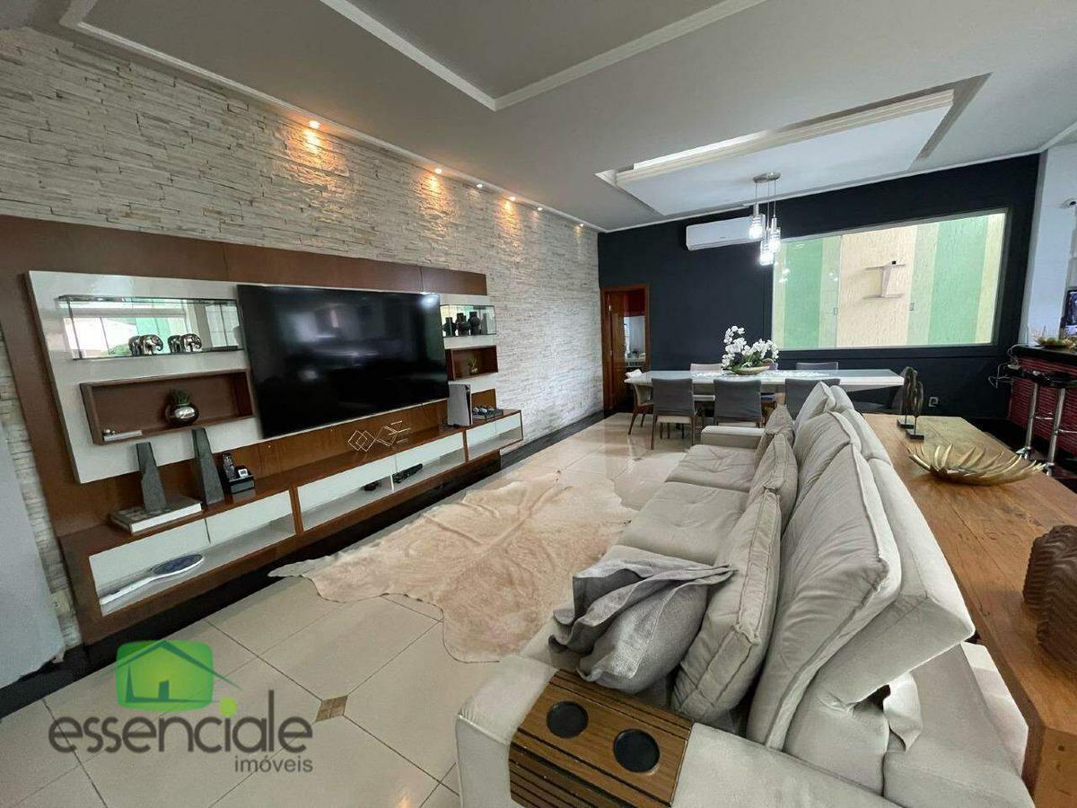 Casa, Jardim Riacho das Pedras, 4 Quartos, 5 Vagas, 1 Suíte