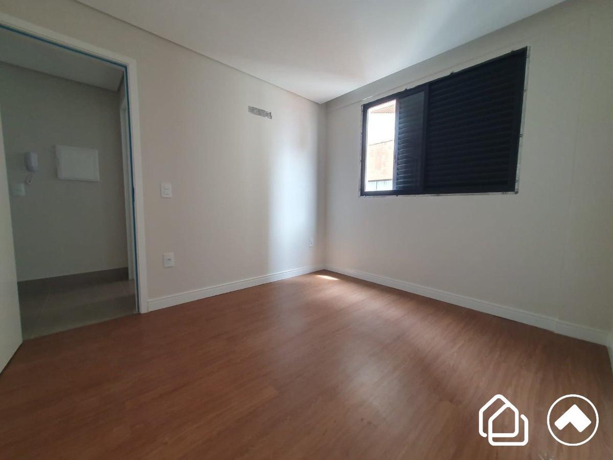 Cobertura, Estoril, 2 Quartos, 2 Vagas, 1 Suíte