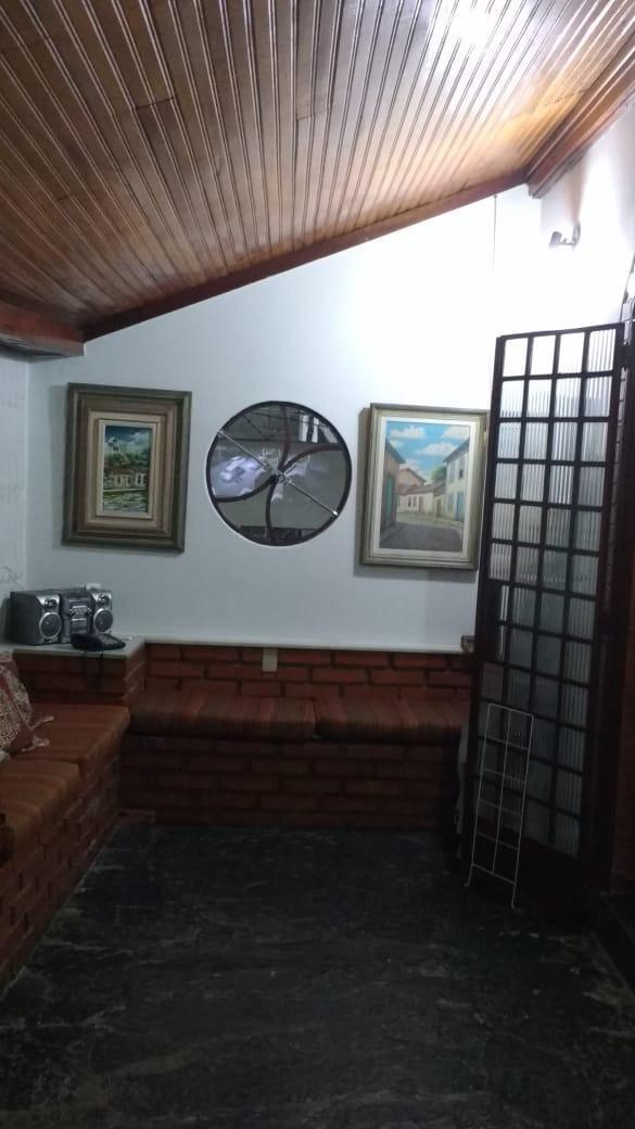 Casa, Madre Gertrudes, 2 Quartos, 2 Vagas