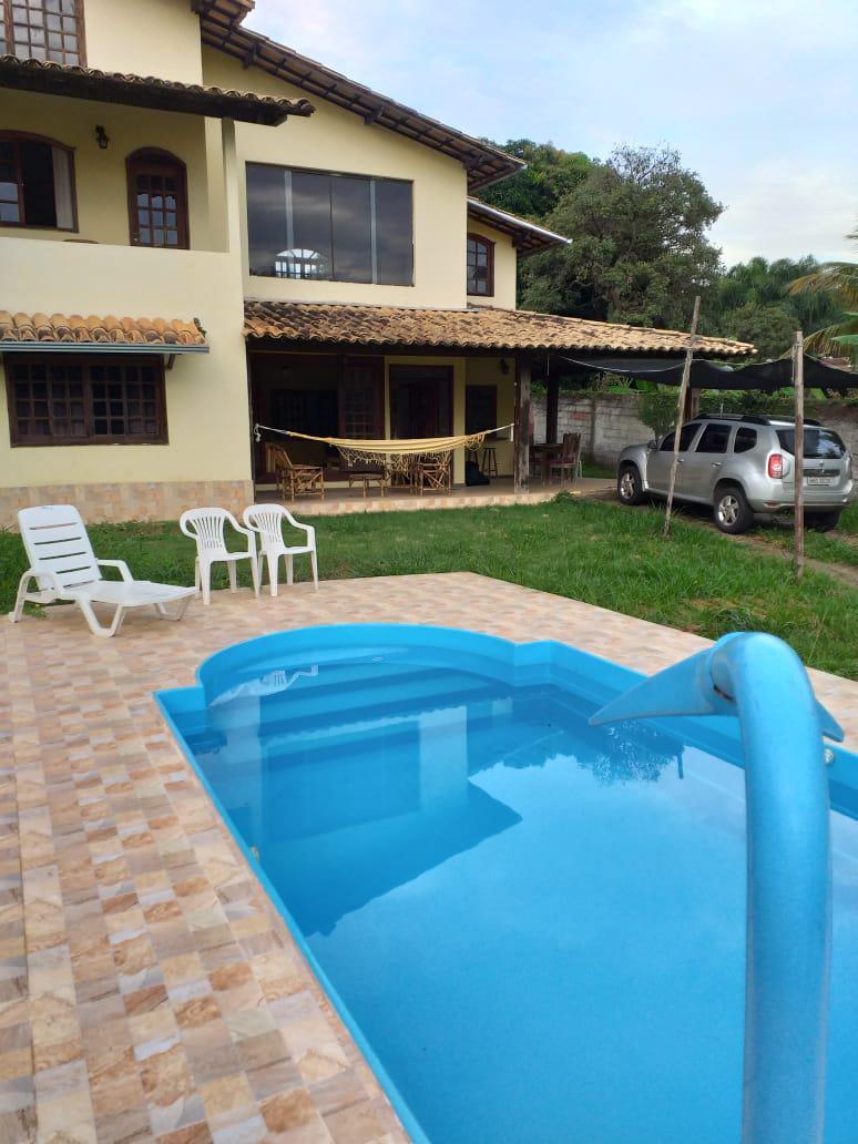 Casa, Braúnas, 4 Quartos, 5 Vagas, 1 Suíte