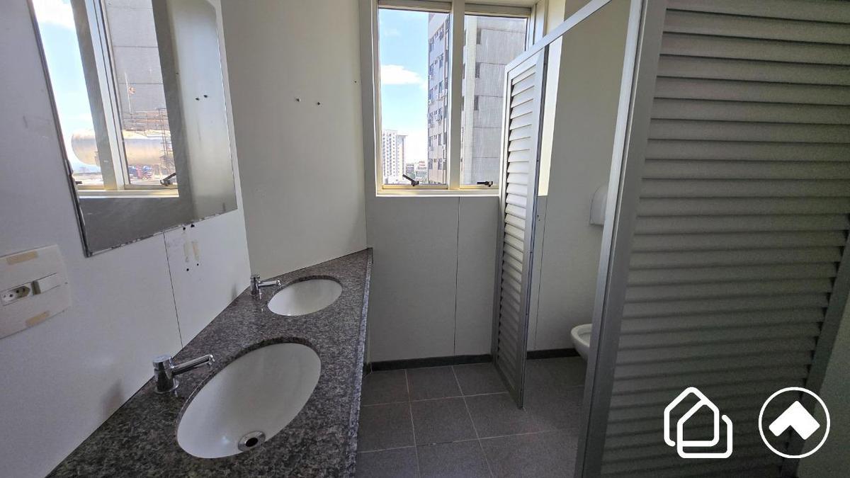 Sala, Estoril, 4 Vagas