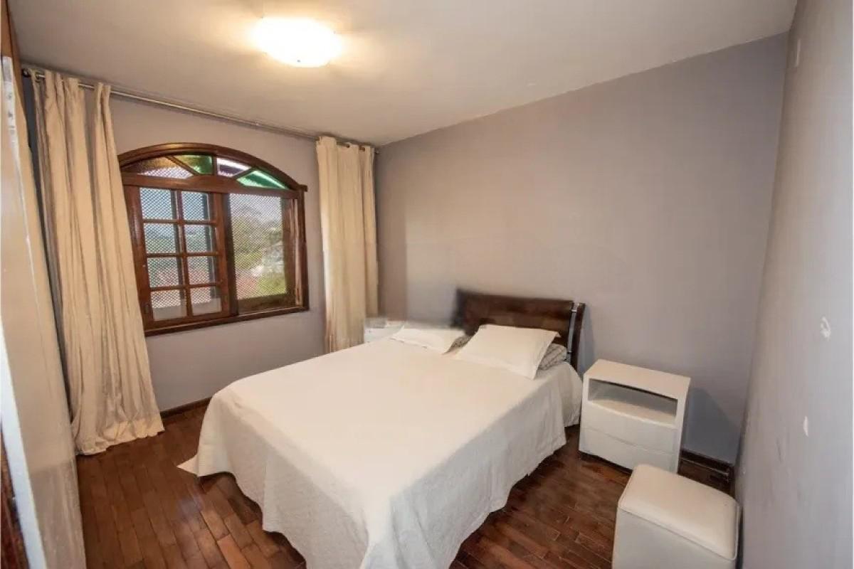 Casa, Mangabeiras, 4 Quartos, 4 Vagas, 1 Suíte