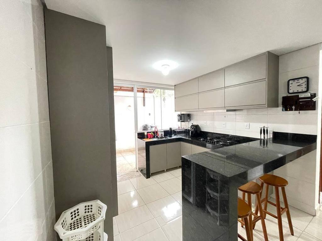 Apartamento, Primavera, 2 Quartos, 1 Vaga
