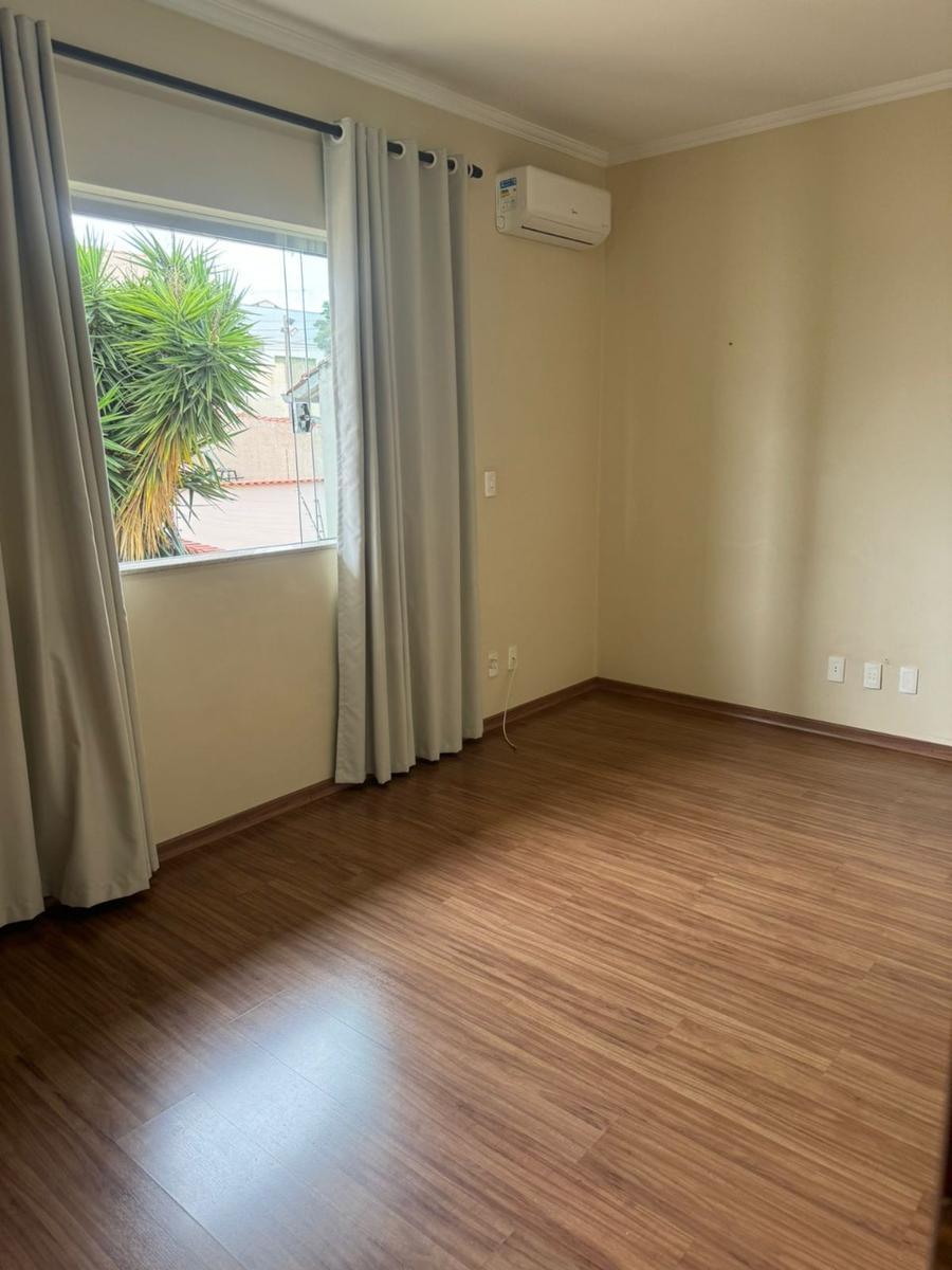 Casa, Rezende, 3 Quartos, 2 Vagas, 1 Suíte