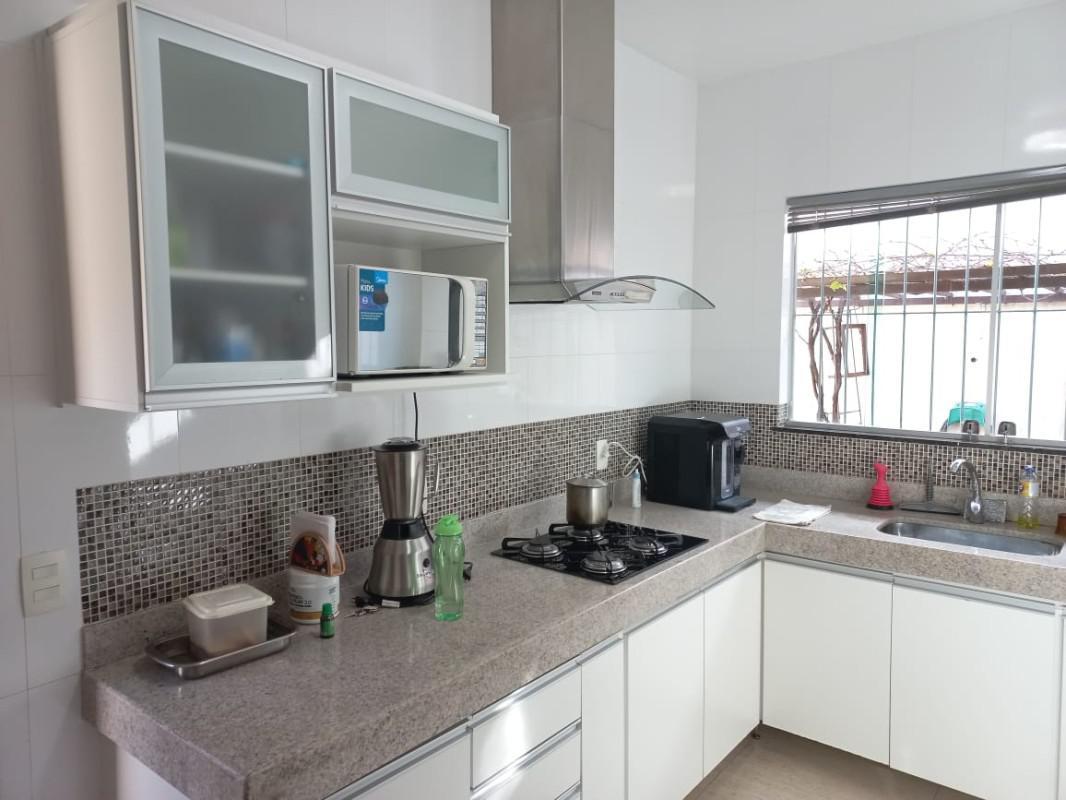 Casa, Planalto, 3 Quartos, 3 Vagas, 1 Suíte