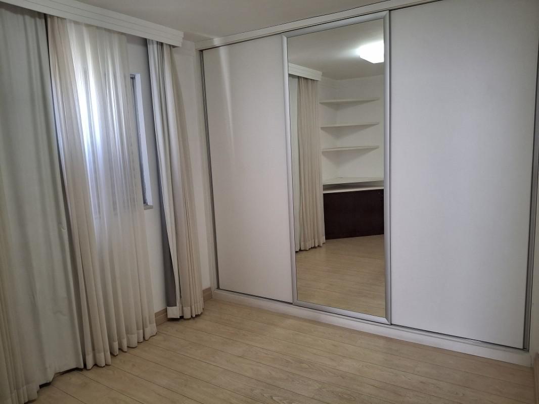 Apartamento, Estoril, 3 Quartos, 2 Vagas, 1 Suíte
