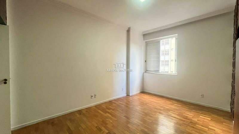 Apartamento, Centro, 4 Quartos, 2 Vagas, 1 Suíte