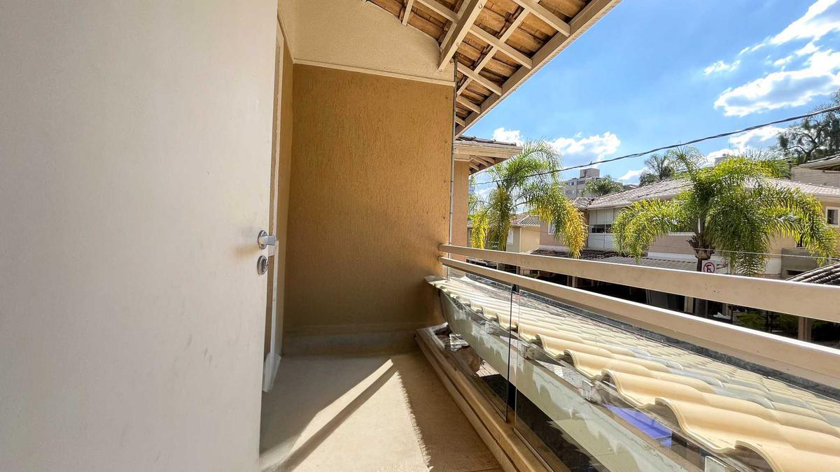 Casa, Buritis, 4 Quartos, 2 Vagas, 1 Suíte