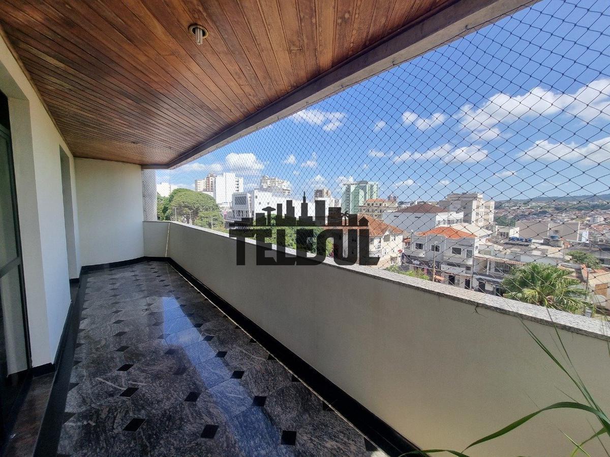 Apartamento, Centro, 4 Quartos, 2 Vagas, 2 Suítes