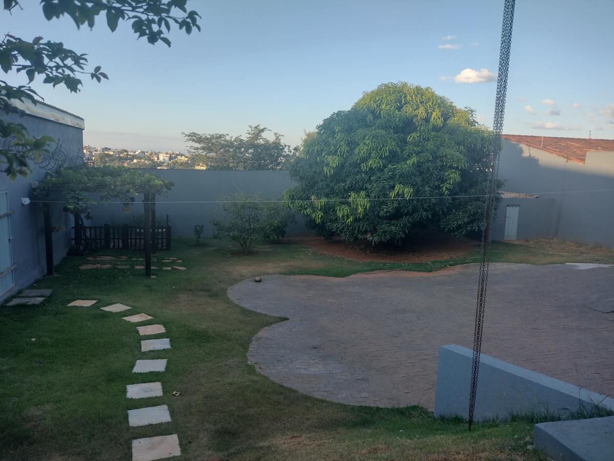 Casa, Garças, 6 Quartos, 8 Vagas, 1 Suíte