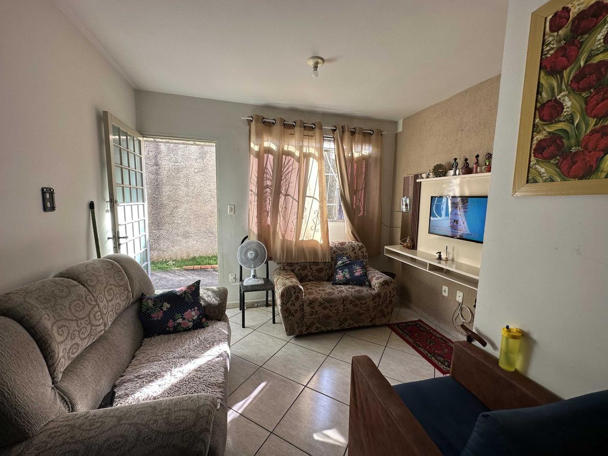 Casa, Ressaca, 2 Quartos, 1 Vaga