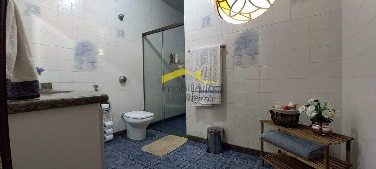 Casa, Havaí, 6 Quartos, 3 Vagas, 1 Suíte