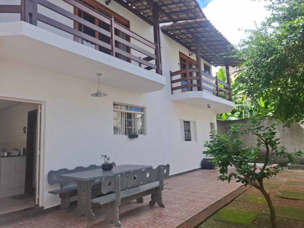 Casa, Jardim Riacho das Pedras, 4 Quartos, 5 Vagas, 2 Suítes
